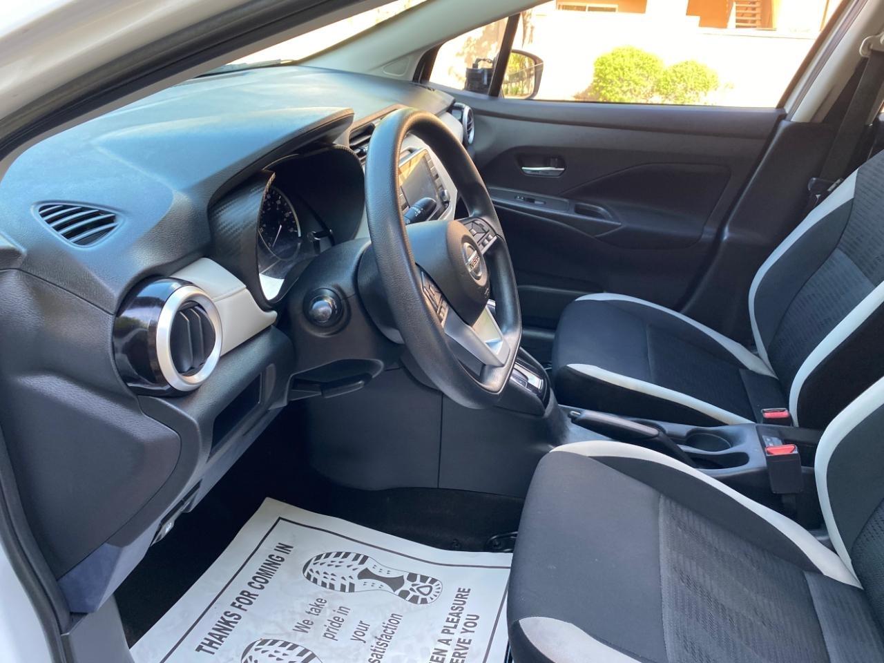 Nissan Versa SV 2022