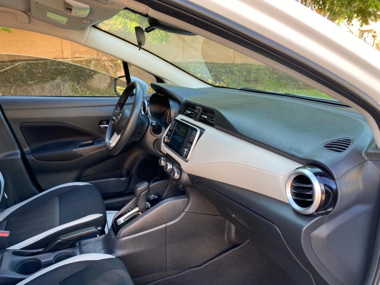 Nissan Versa SV 2022