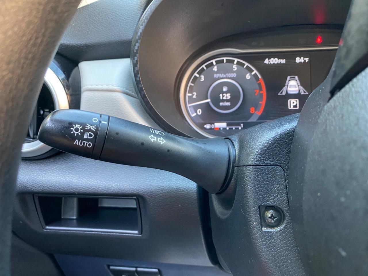 Nissan Versa SV 2022