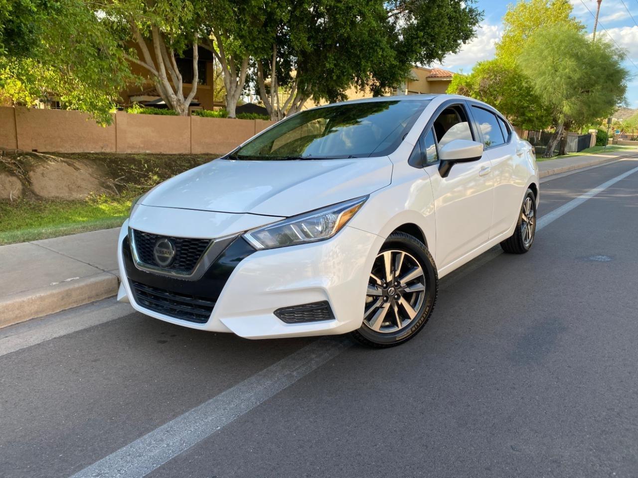 Nissan Versa SV 2022