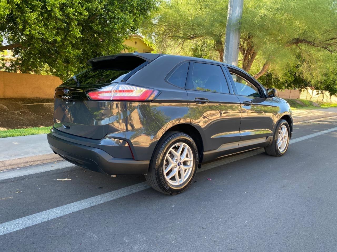 Ford Edge SE FWD 2021