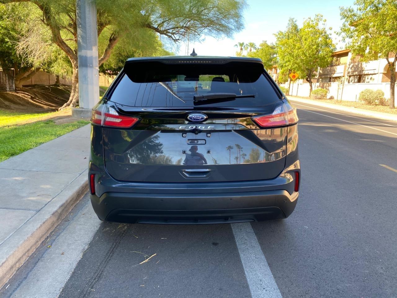 Ford Edge SE FWD 2021