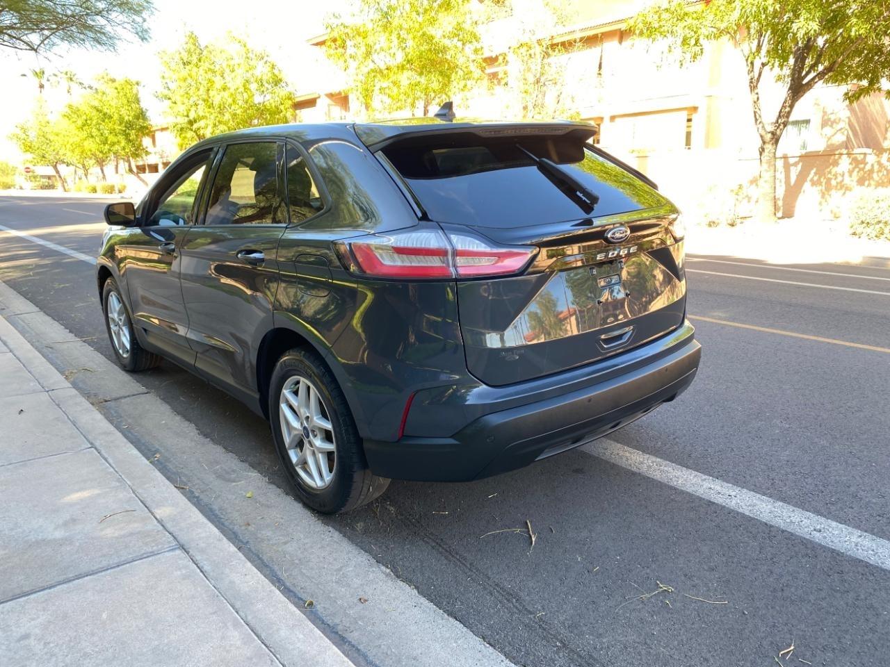 Ford Edge SE FWD 2021