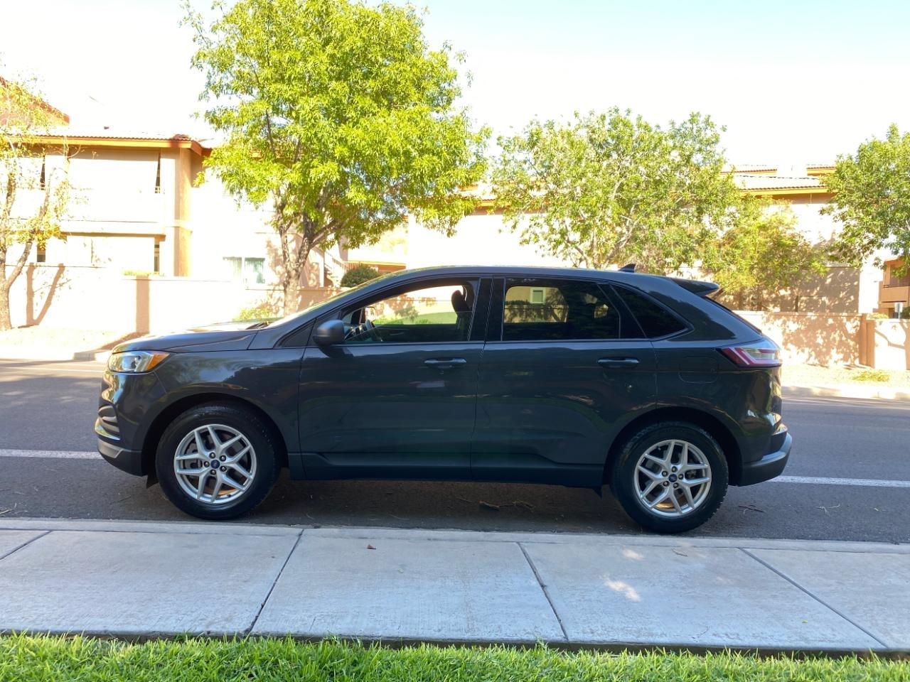 Ford Edge SE FWD 2021