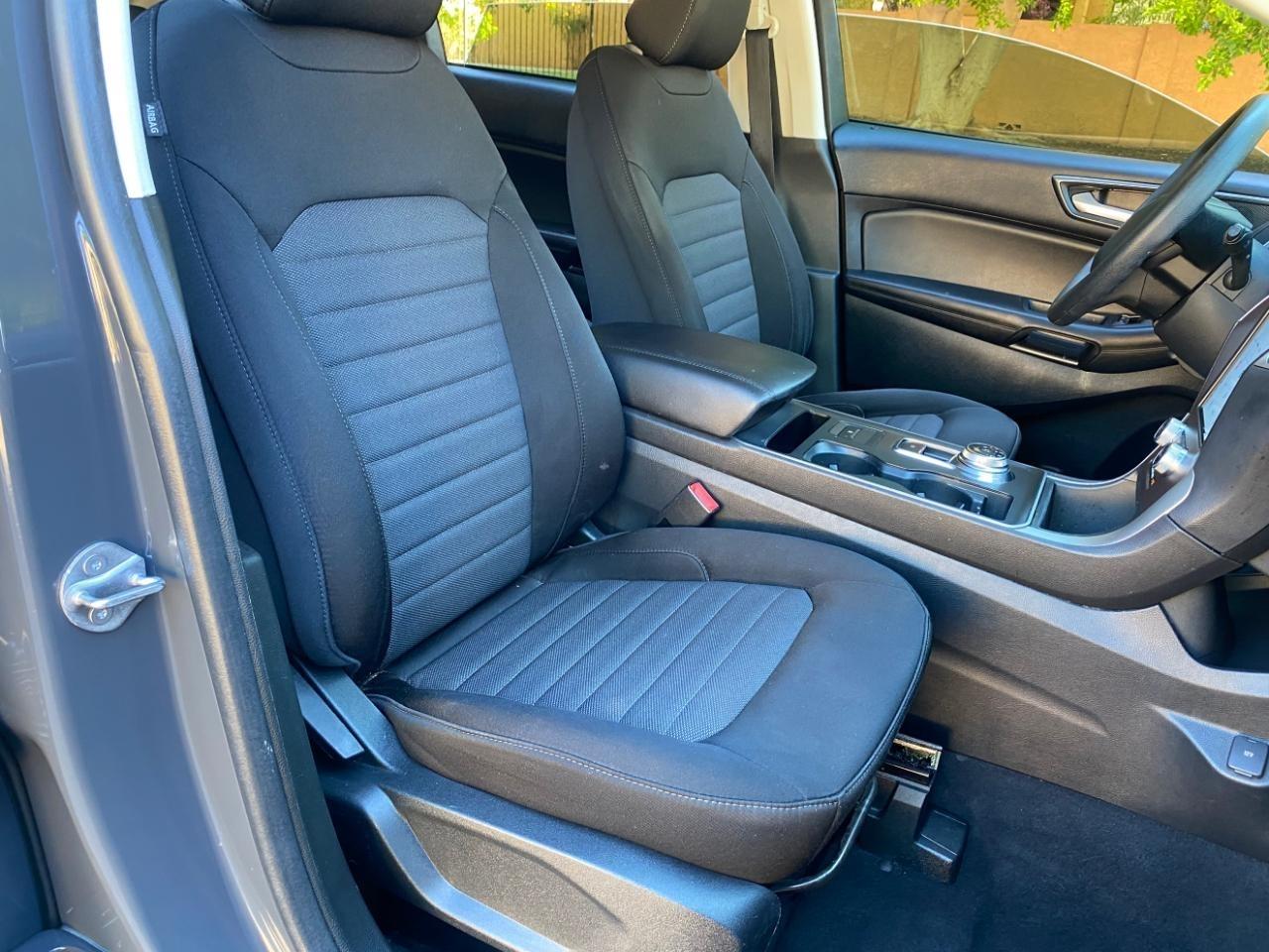 Ford Edge SE FWD 2021