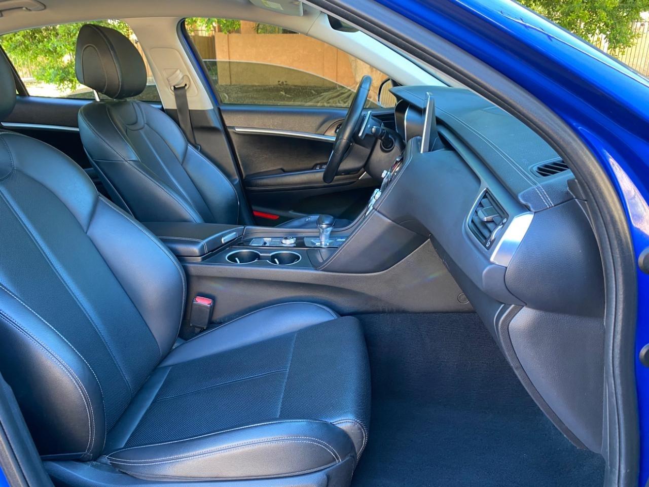 Genesis G70 2.0T Advanced 2019