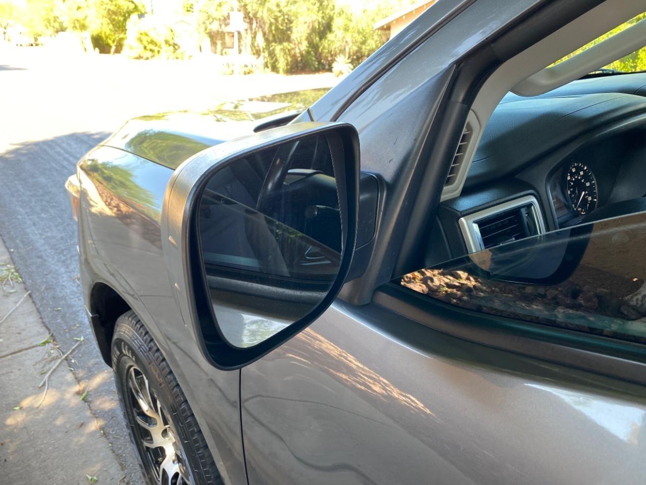 Nissan Titan SV Crew Cab 2WD 2021