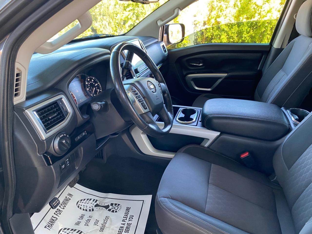 Nissan Titan SV Crew Cab 2WD 2021