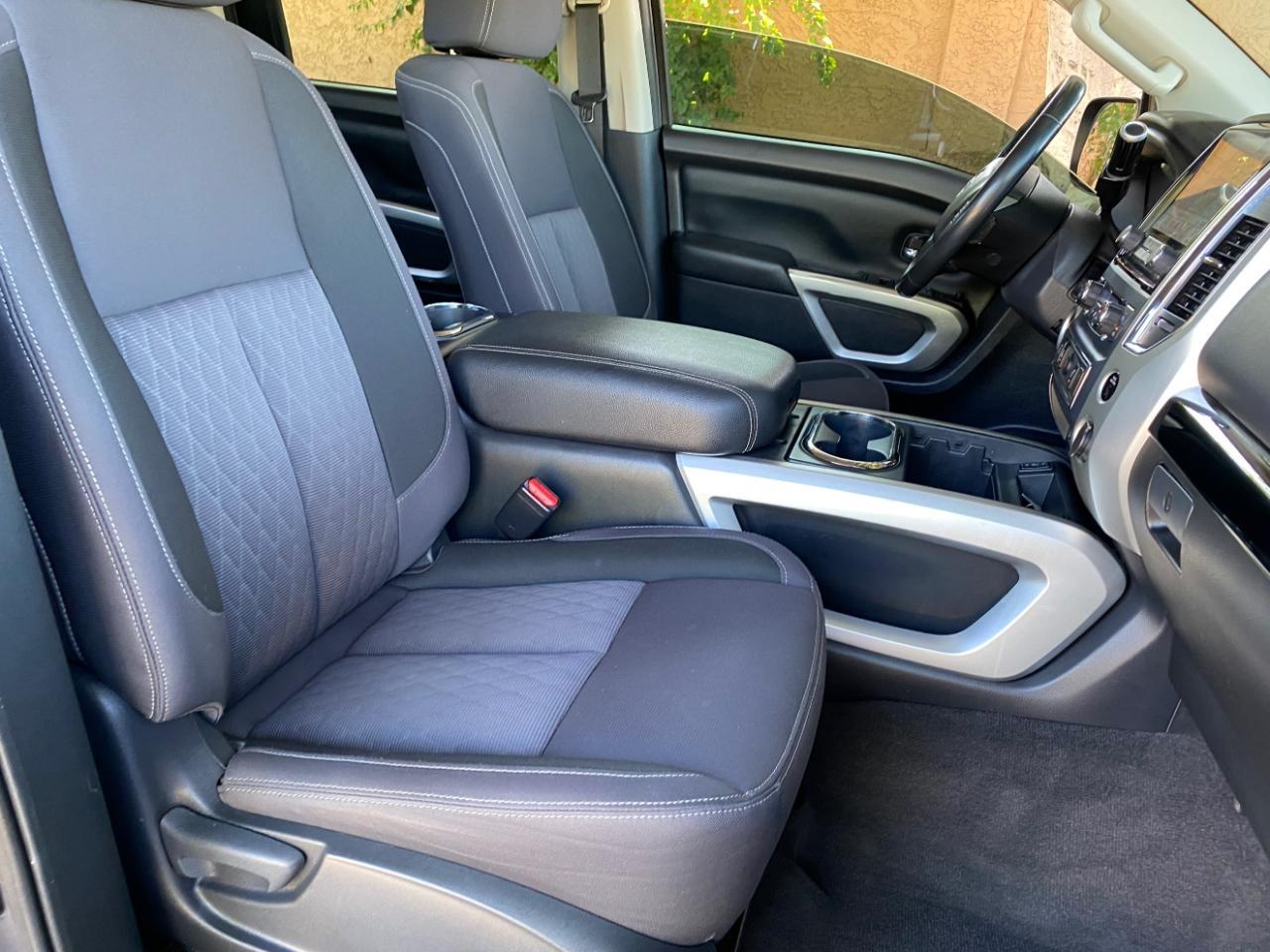 Nissan Titan SV Crew Cab 2WD 2021