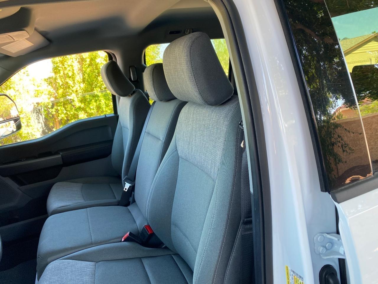 Ford F-250 SD XL Crew Cab 4WD 2025