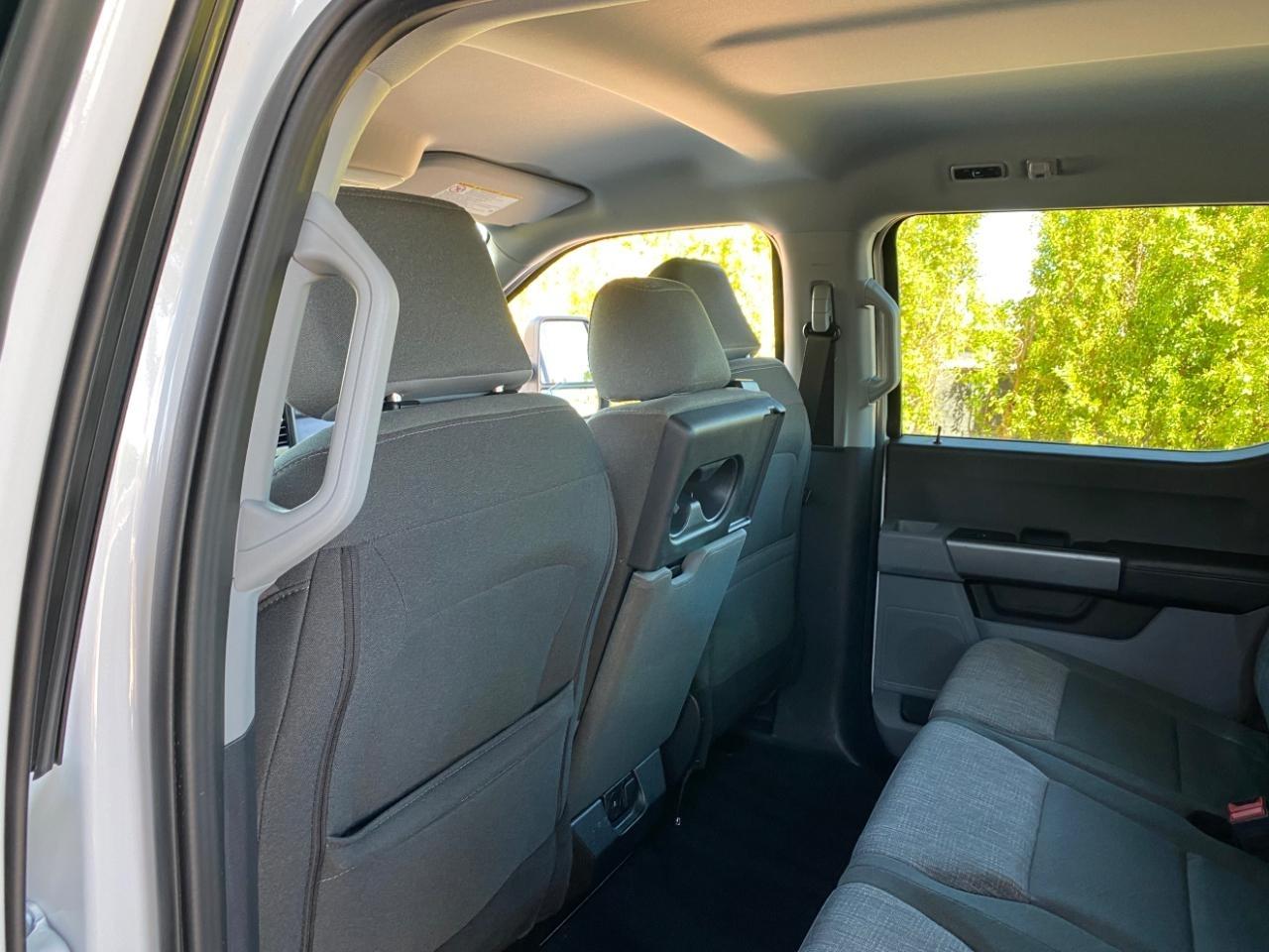 Ford F-250 SD XL Crew Cab 4WD 2025