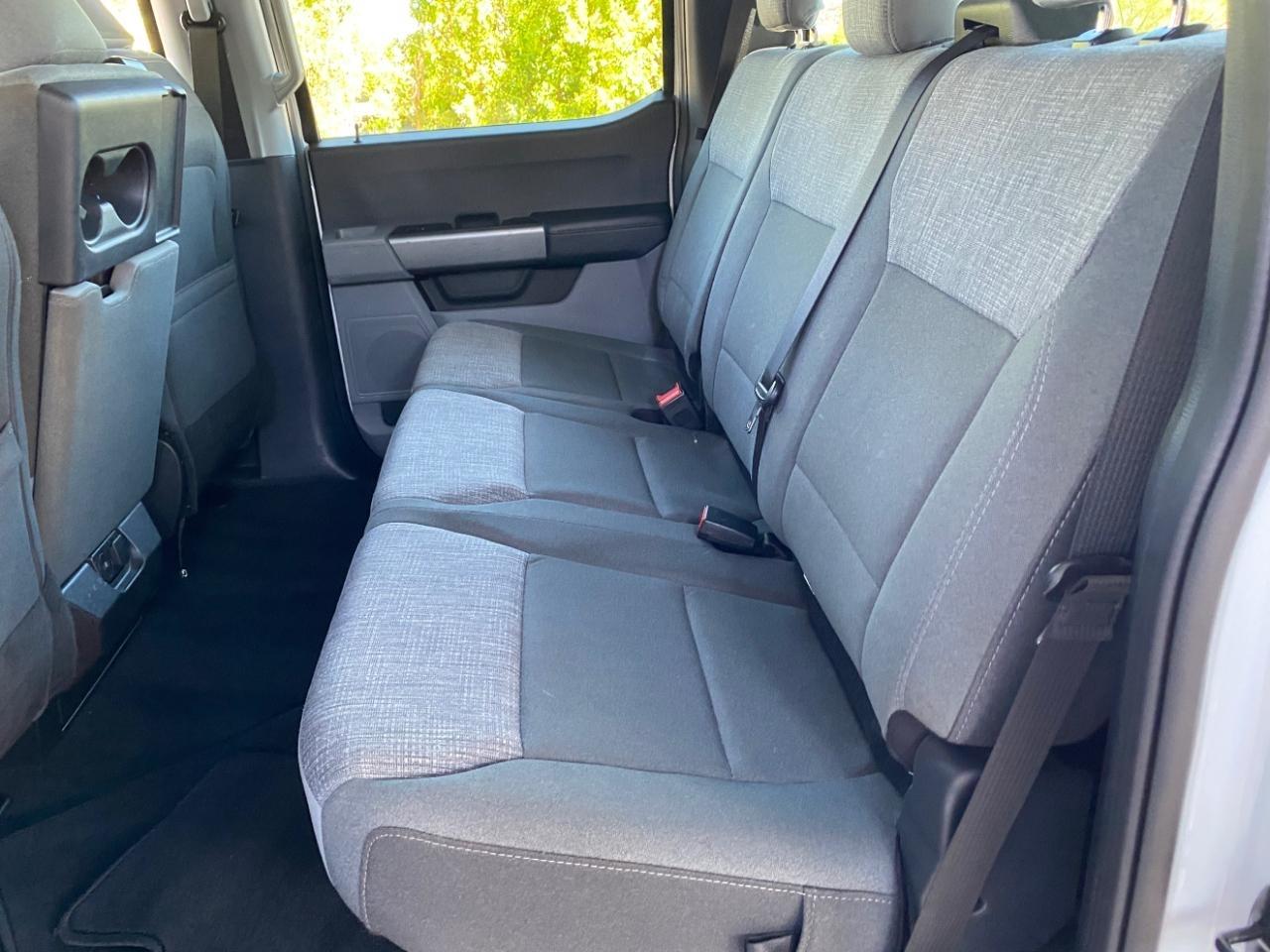 Ford F-250 SD XL Crew Cab 4WD 2025