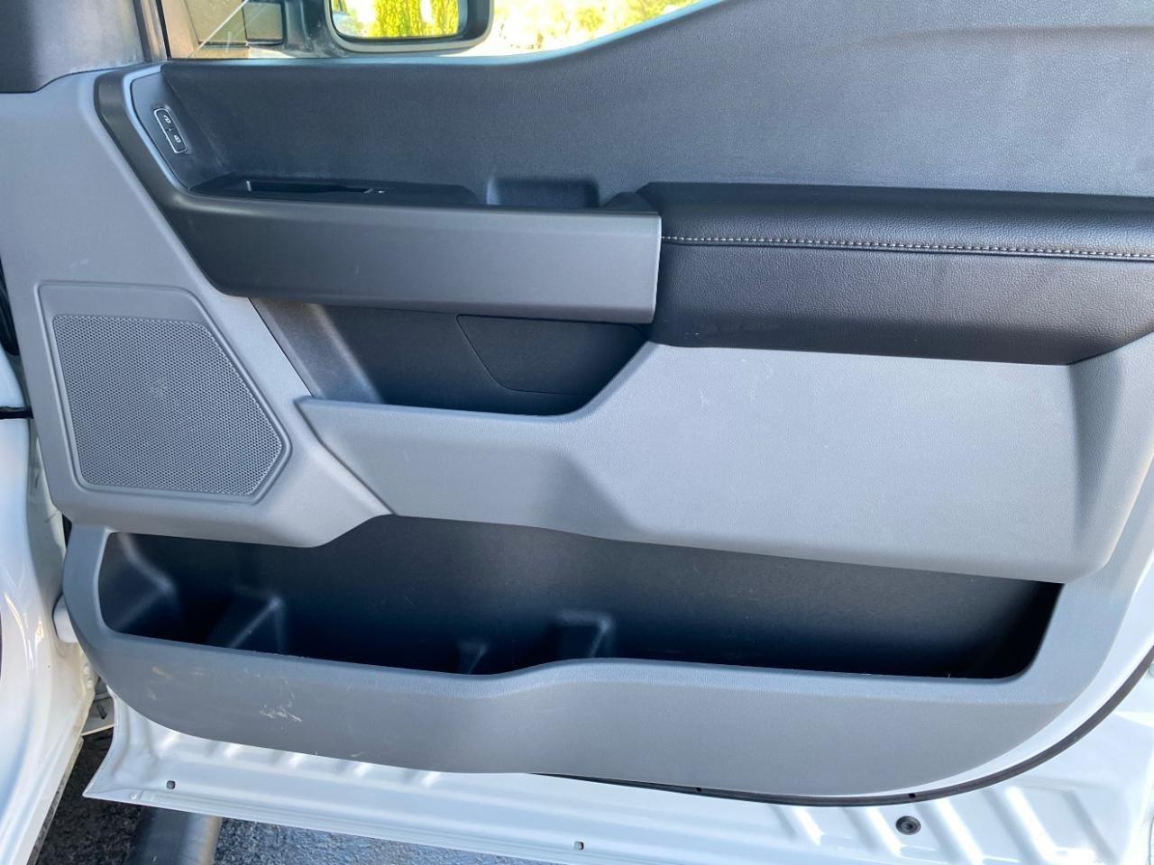 Ford F-250 SD XL Crew Cab 4WD 2025