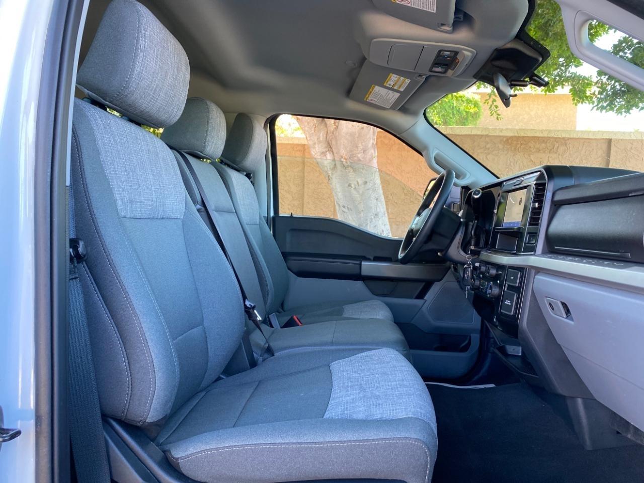 Ford F-250 SD XL Crew Cab 4WD 2025