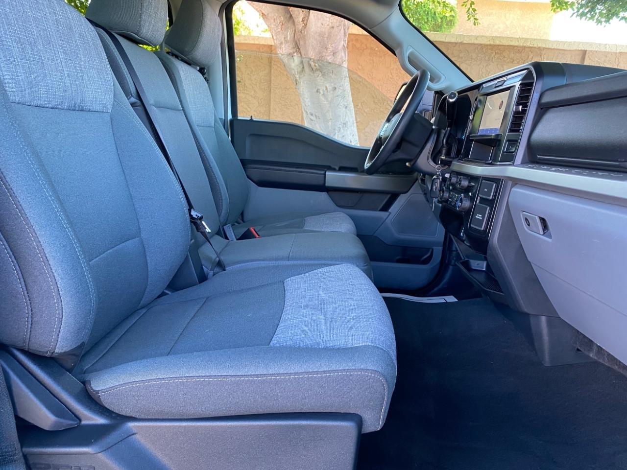 Ford F-250 SD XL Crew Cab 4WD 2025