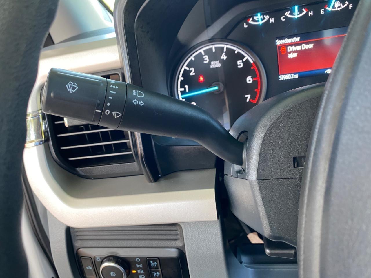Ford F-250 SD XL Crew Cab 4WD 2025