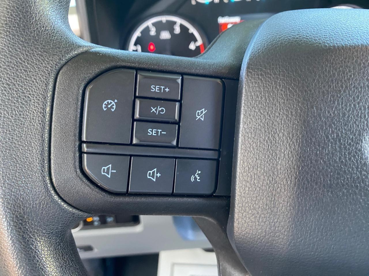 Ford F-250 SD XL Crew Cab 4WD 2023