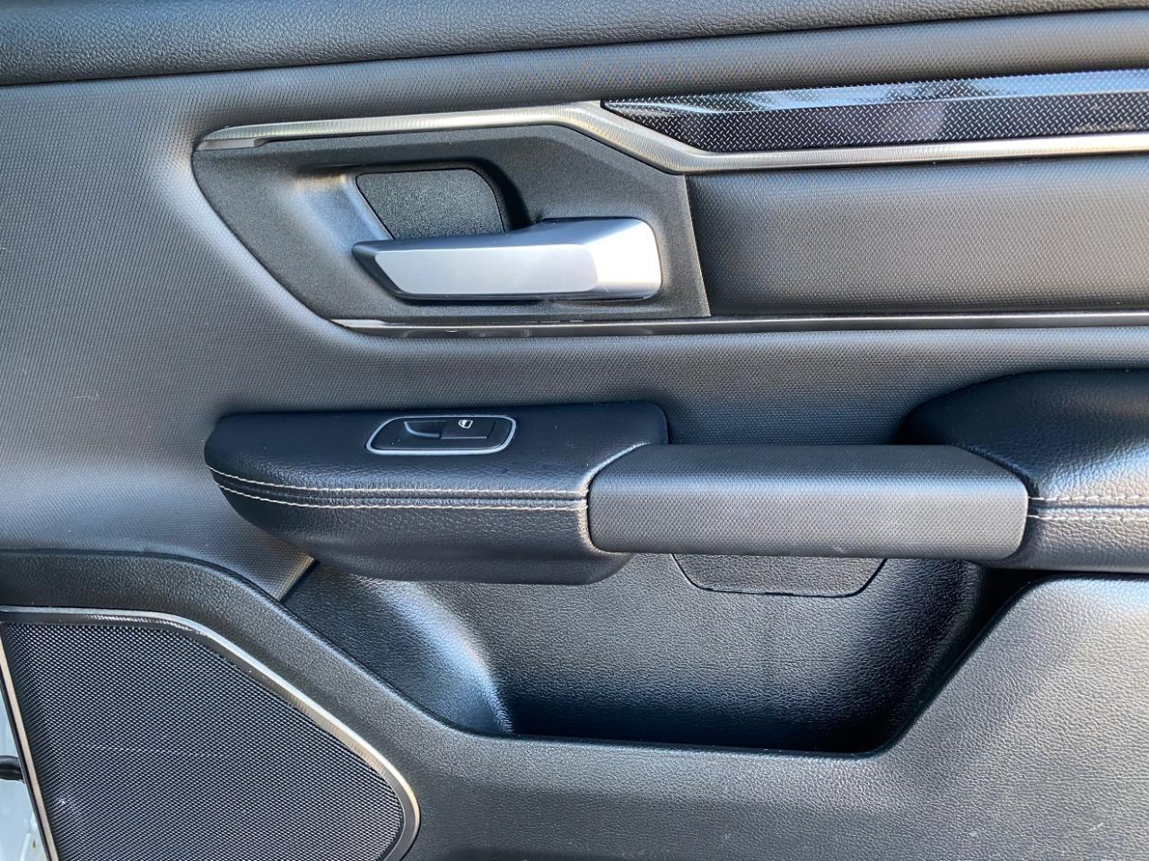 RAM 1500 Rebel Crew Cab SWB 4WD 2022