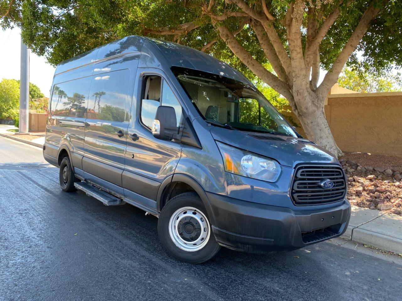 Ford Transit 250 Van High Roof w/Sliding Pass. 148-in. WB EL 2019