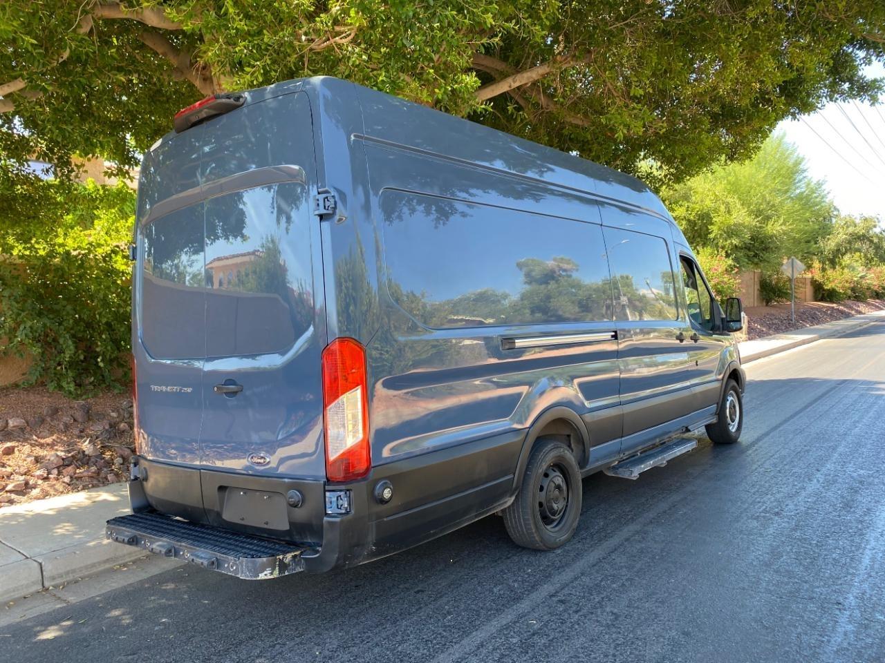 Ford Transit 250 Van High Roof w/Sliding Pass. 148-in. WB EL 2019