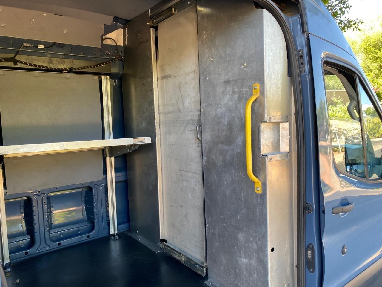 Ford Transit 250 Van High Roof w/Sliding Pass. 148-in. WB EL 2019