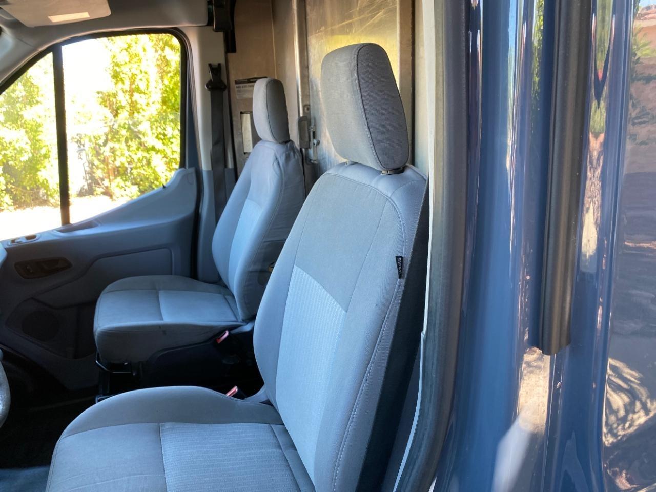 Ford Transit 250 Van High Roof w/Sliding Pass. 148-in. WB EL 2019
