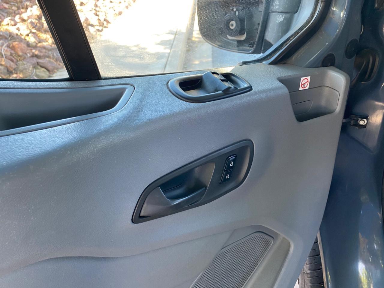 Ford Transit 250 Van High Roof w/Sliding Pass. 148-in. WB EL 2019