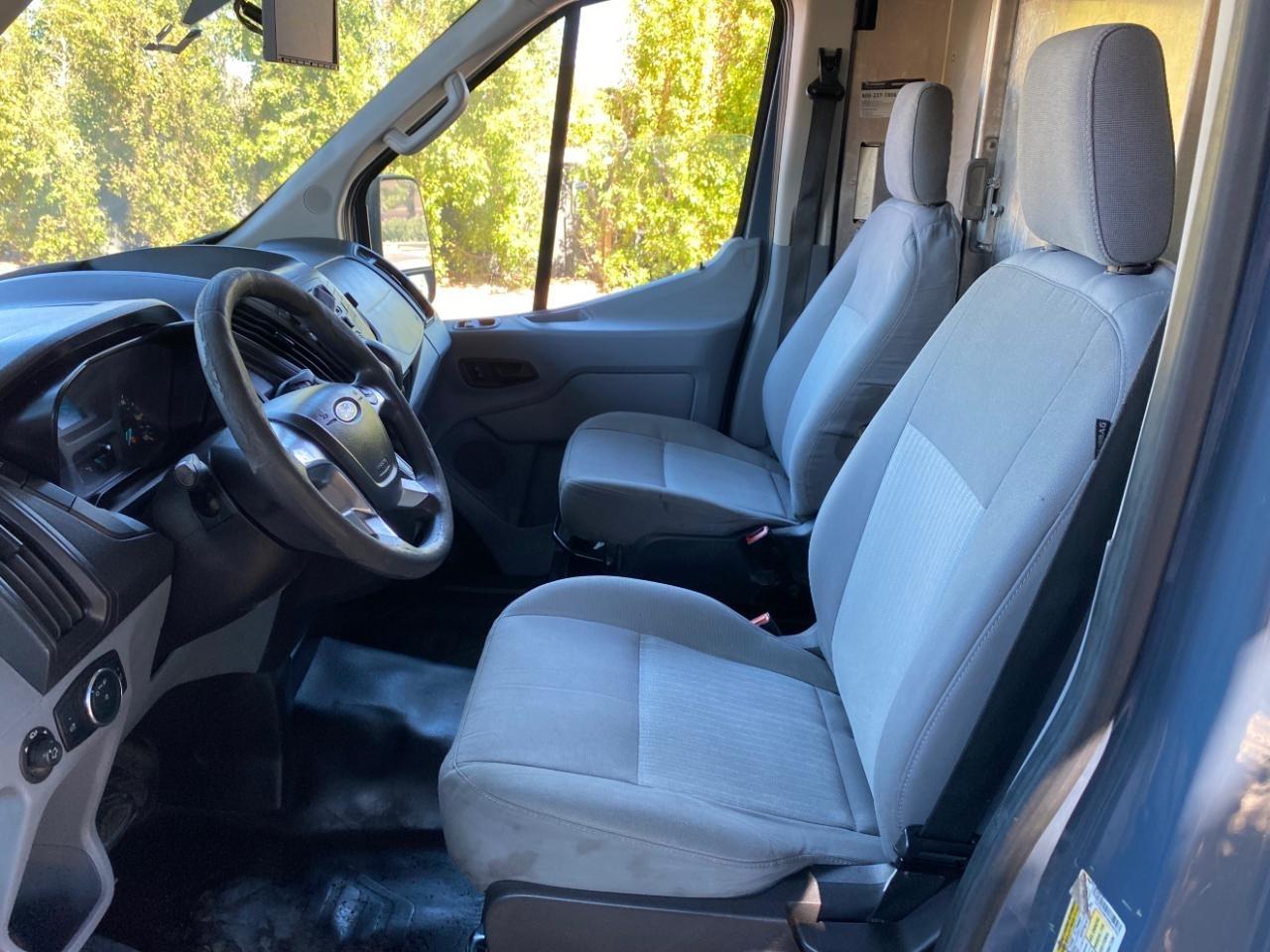 Ford Transit 250 Van High Roof w/Sliding Pass. 148-in. WB EL 2019