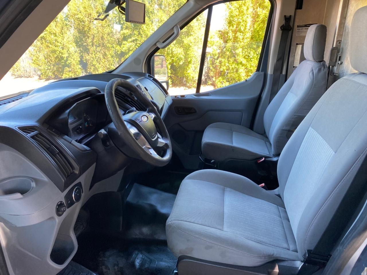 Ford Transit 250 Van High Roof w/Sliding Pass. 148-in. WB EL 2019