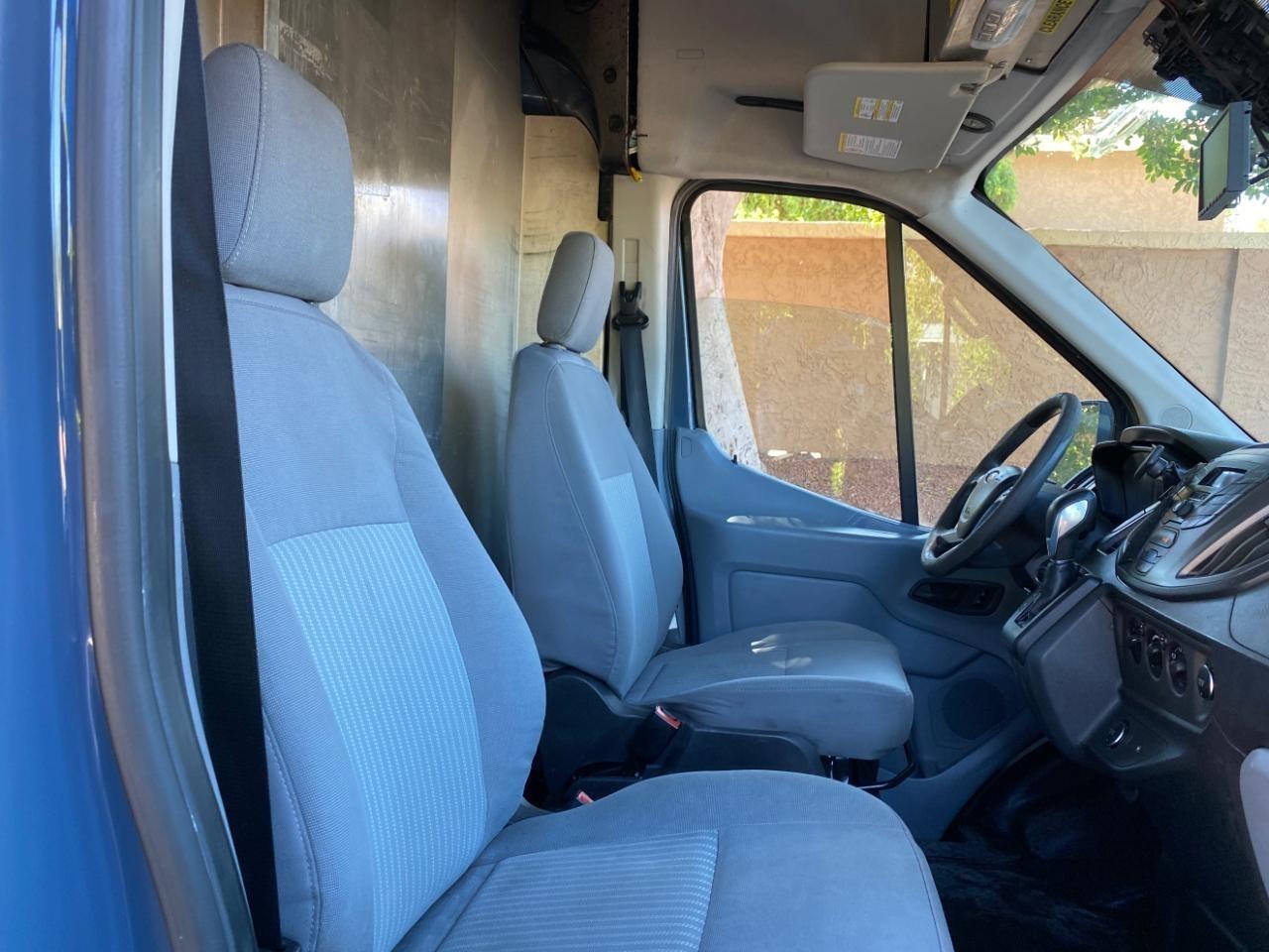 Ford Transit 250 Van High Roof w/Sliding Pass. 148-in. WB EL 2019