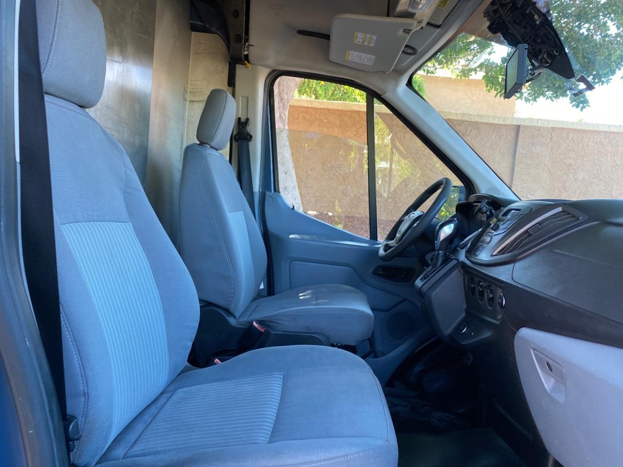 Ford Transit 250 Van High Roof w/Sliding Pass. 148-in. WB EL 2019