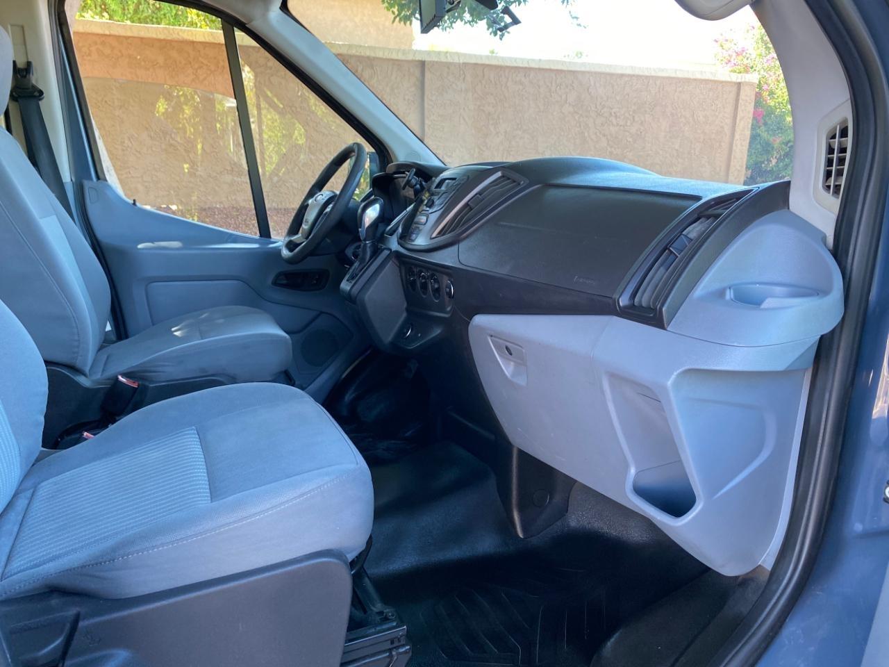 Ford Transit 250 Van High Roof w/Sliding Pass. 148-in. WB EL 2019
