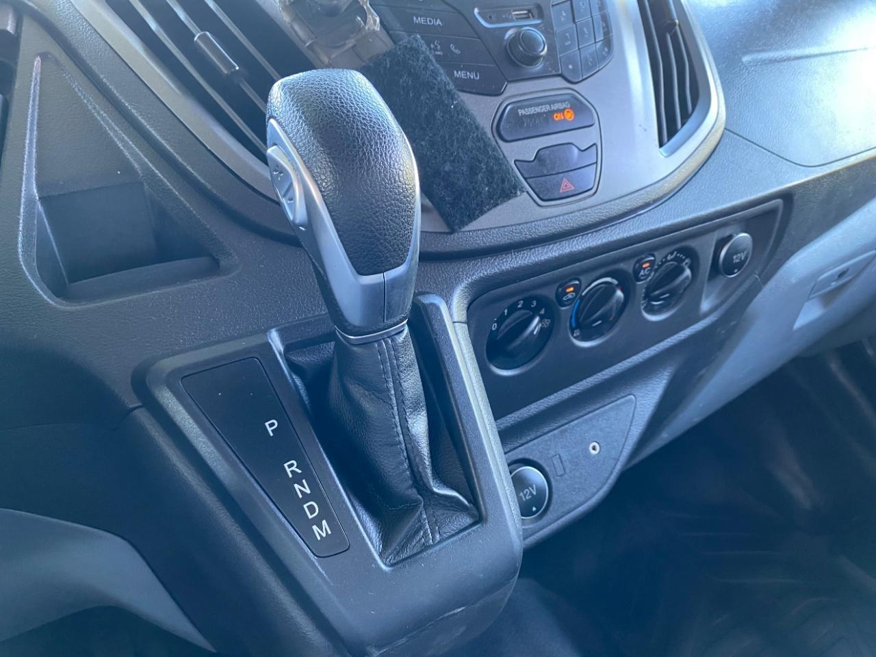Ford Transit 250 Van High Roof w/Sliding Pass. 148-in. WB EL 2019