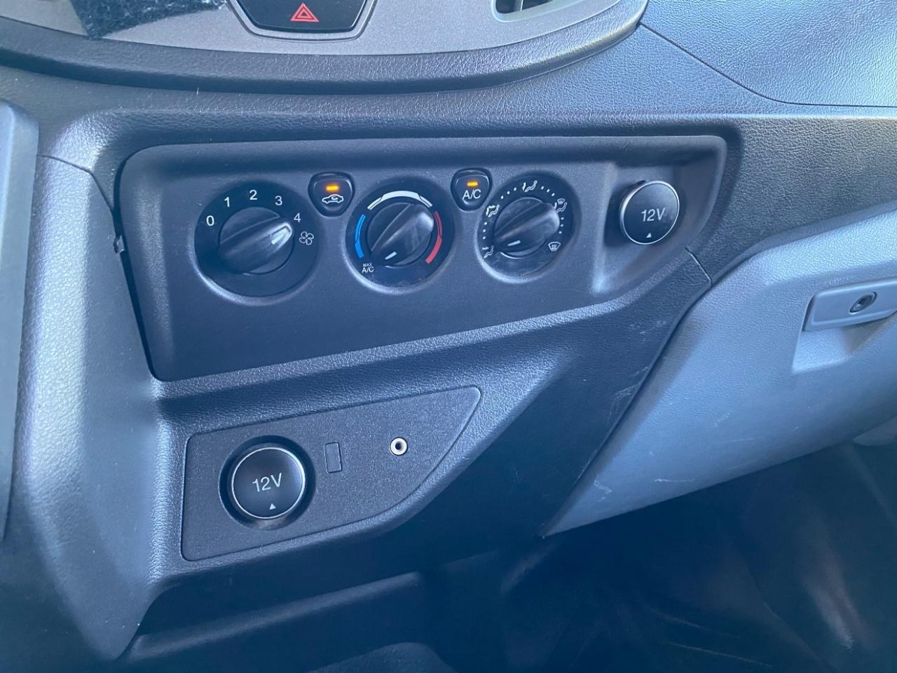 Ford Transit 250 Van High Roof w/Sliding Pass. 148-in. WB EL 2019