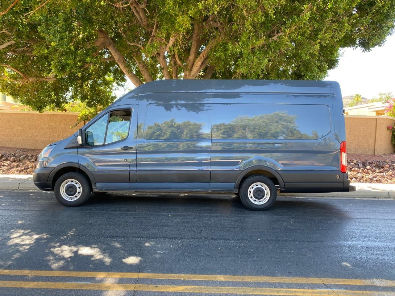Ford Transit 250 Van High Roof w/Sliding Pass. 148-in. WB EL 2019
