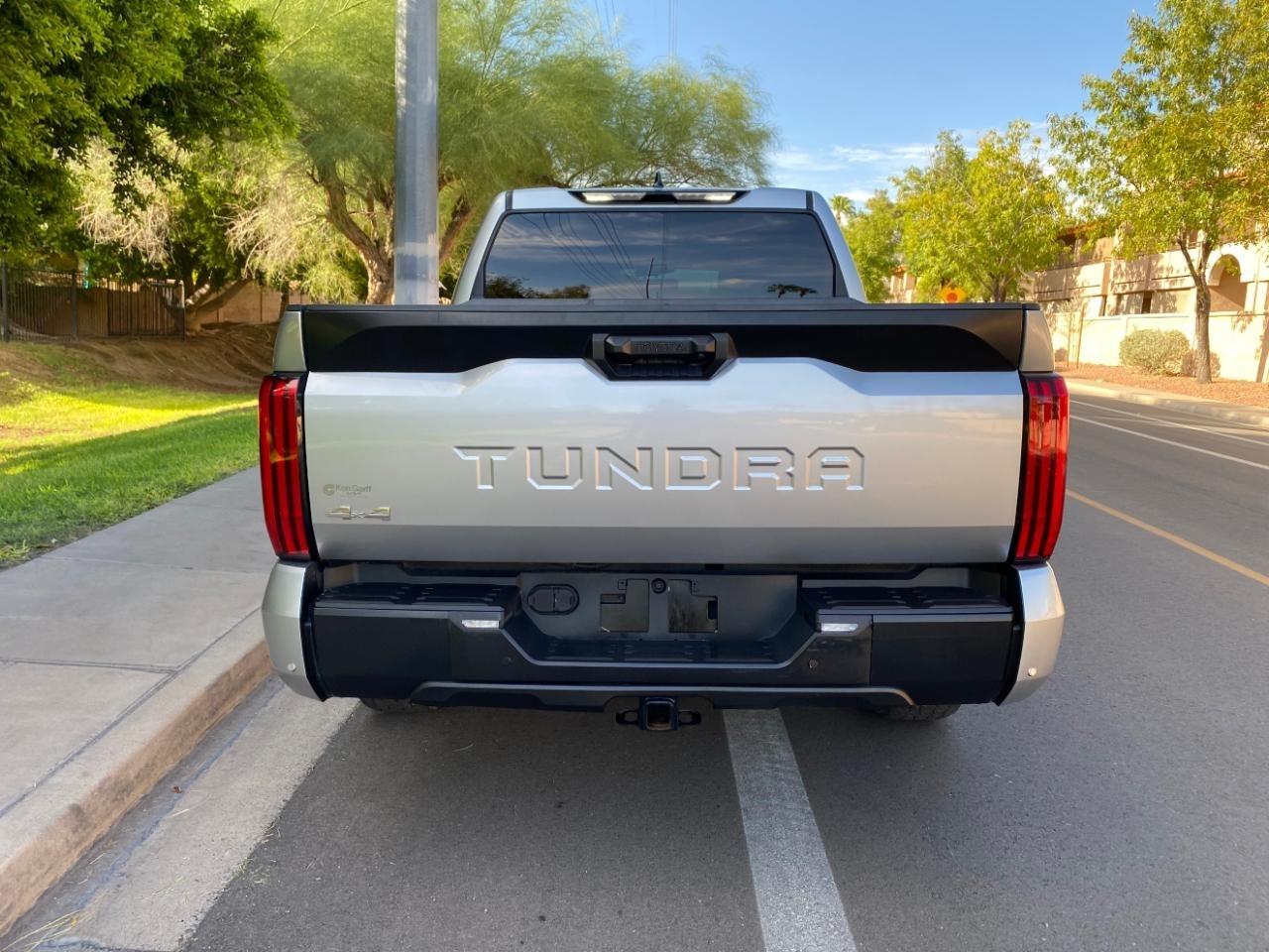 Toyota Tundra SR5 CrewMax 4WD 2022