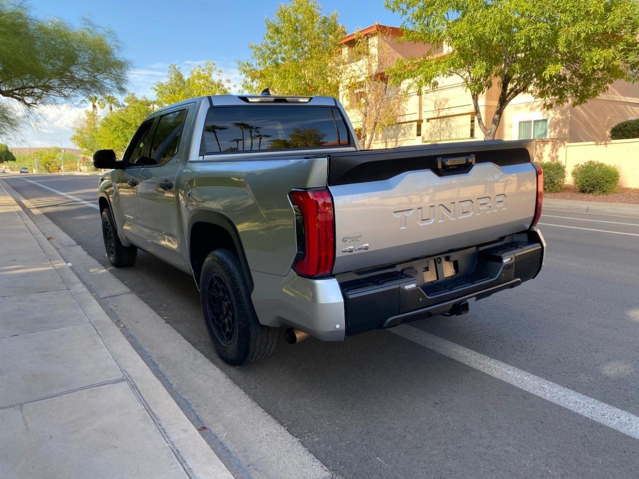 Toyota Tundra SR5 CrewMax 4WD 2022
