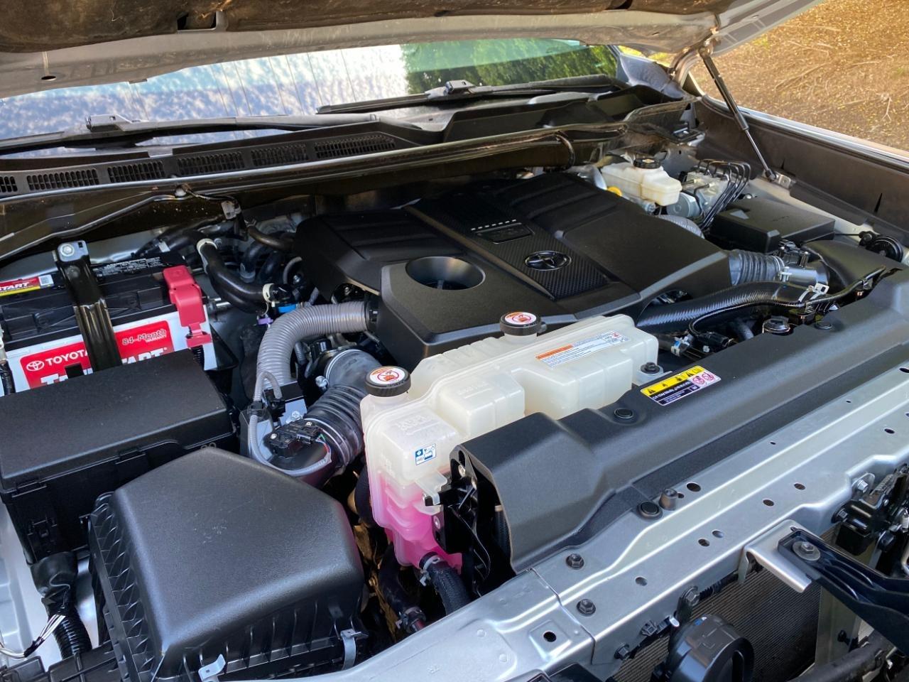 Toyota Tundra SR5 CrewMax 4WD 2022