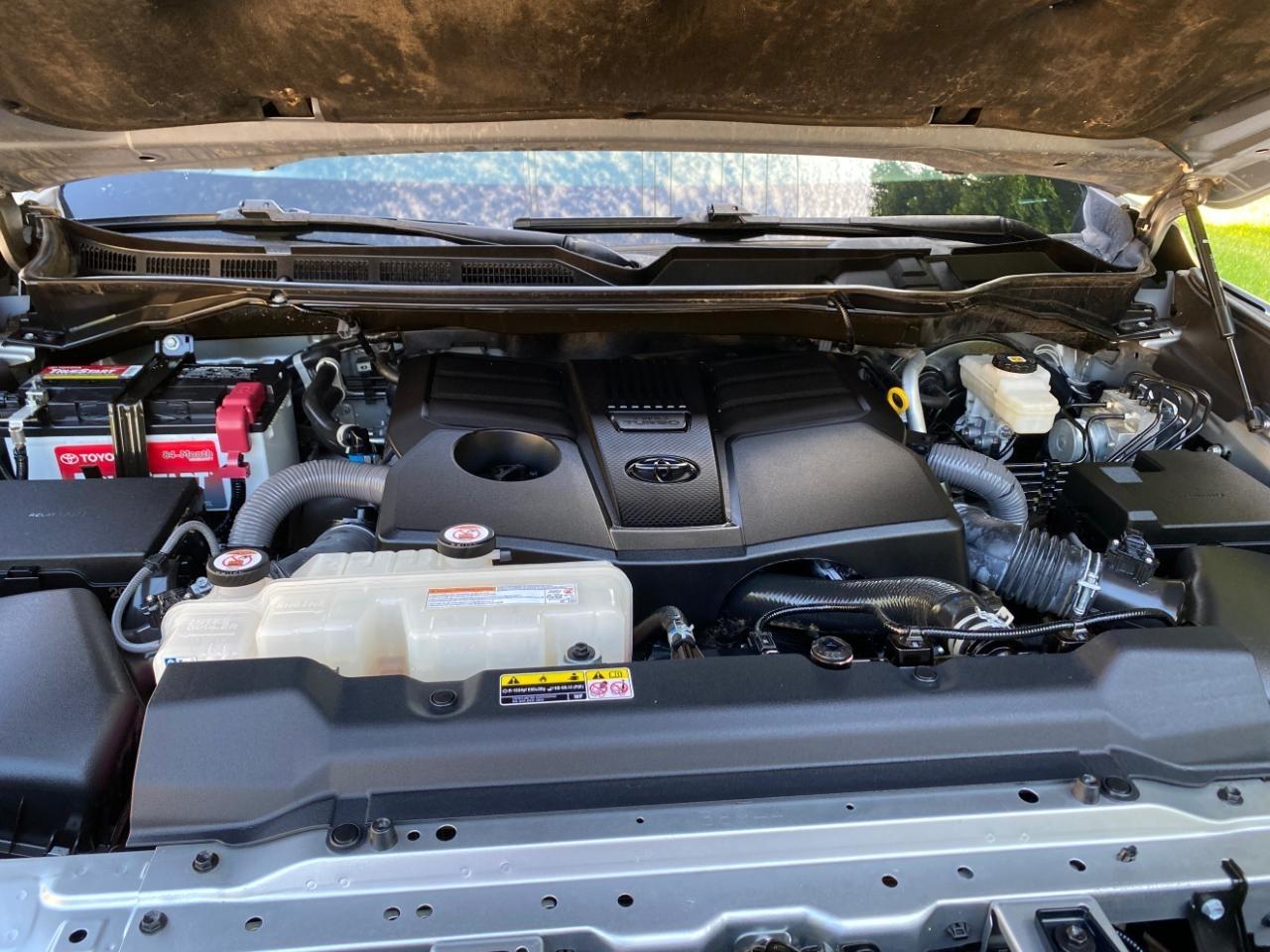 Toyota Tundra SR5 CrewMax 4WD 2022