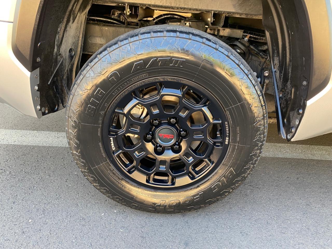 Toyota Tundra SR5 CrewMax 4WD 2022