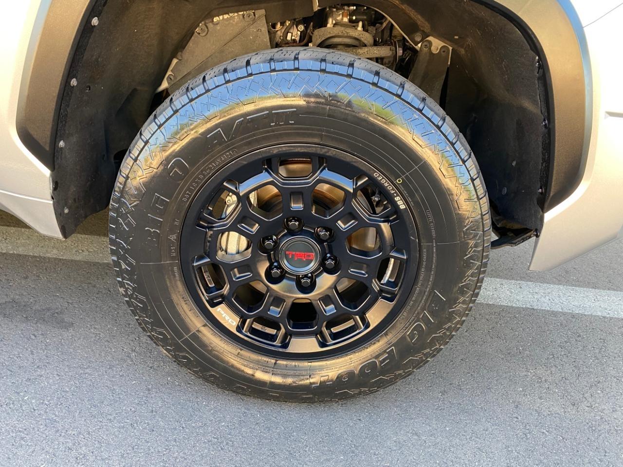 Toyota Tundra SR5 CrewMax 4WD 2022
