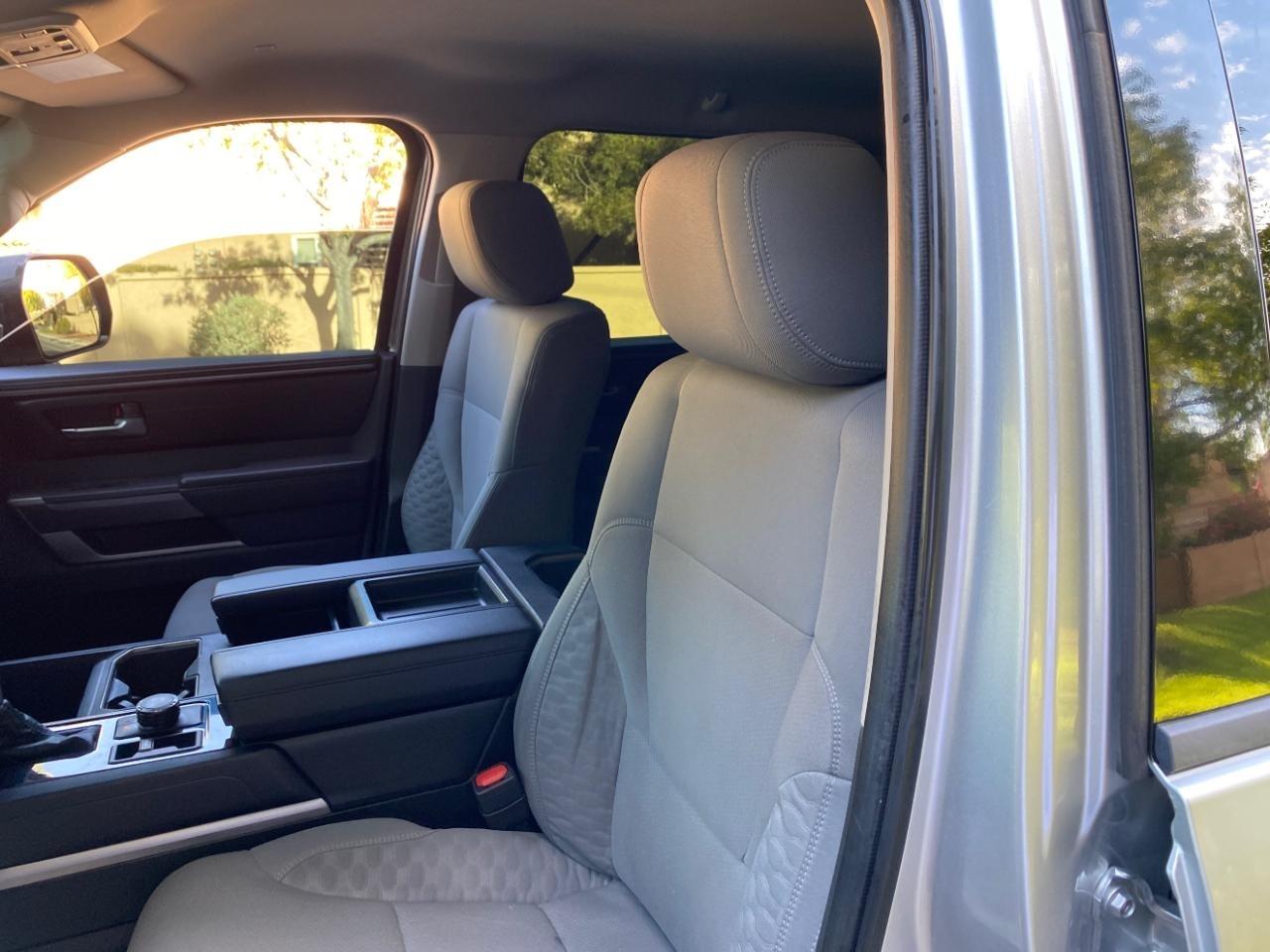 Toyota Tundra SR5 CrewMax 4WD 2022