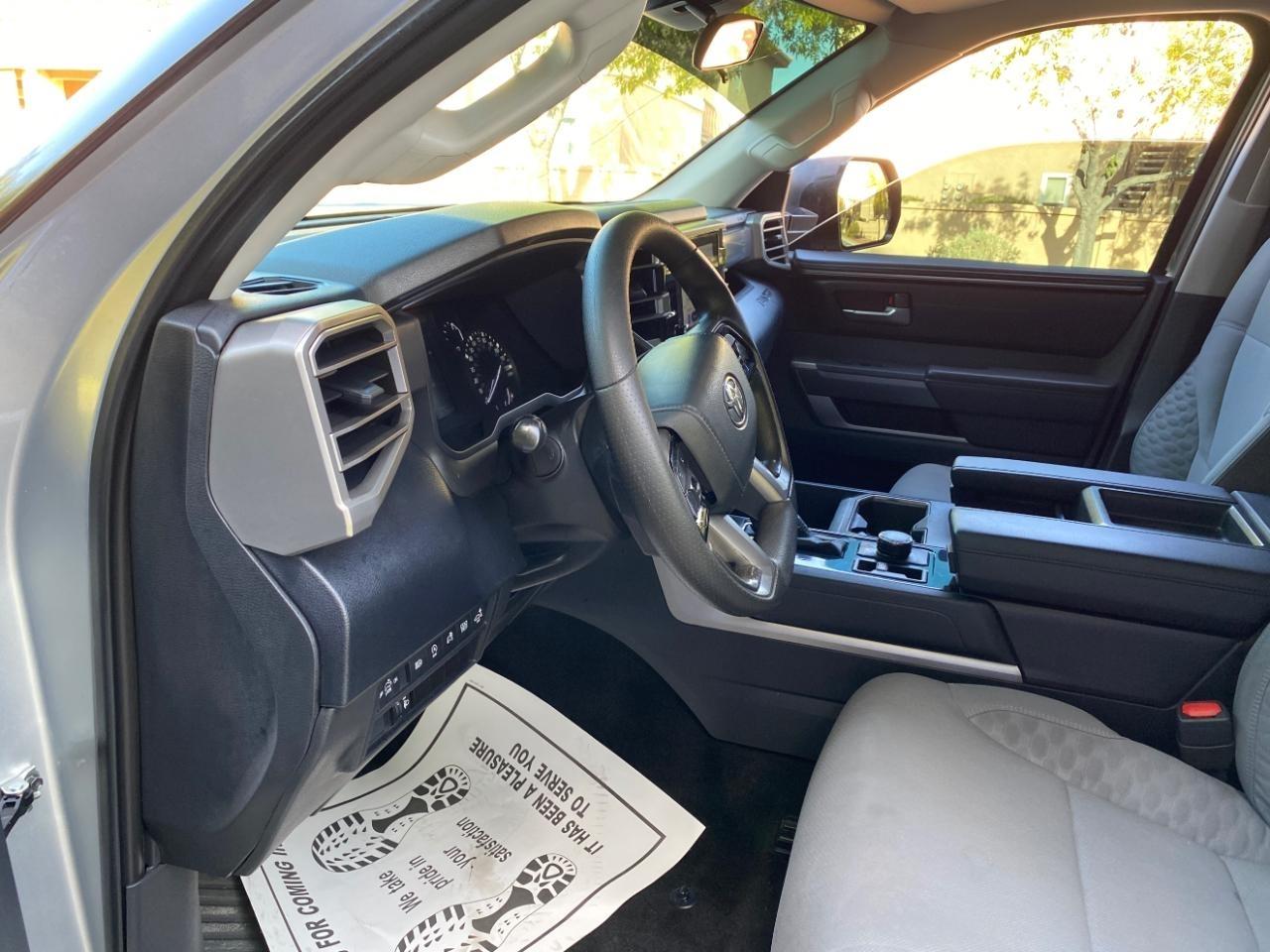 Toyota Tundra SR5 CrewMax 4WD 2022