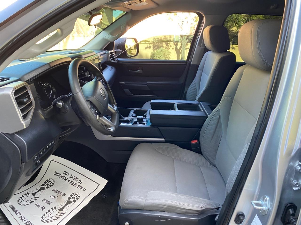 Toyota Tundra SR5 CrewMax 4WD 2022