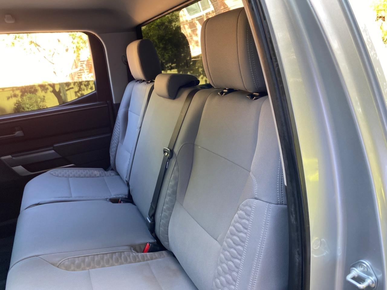 Toyota Tundra SR5 CrewMax 4WD 2022