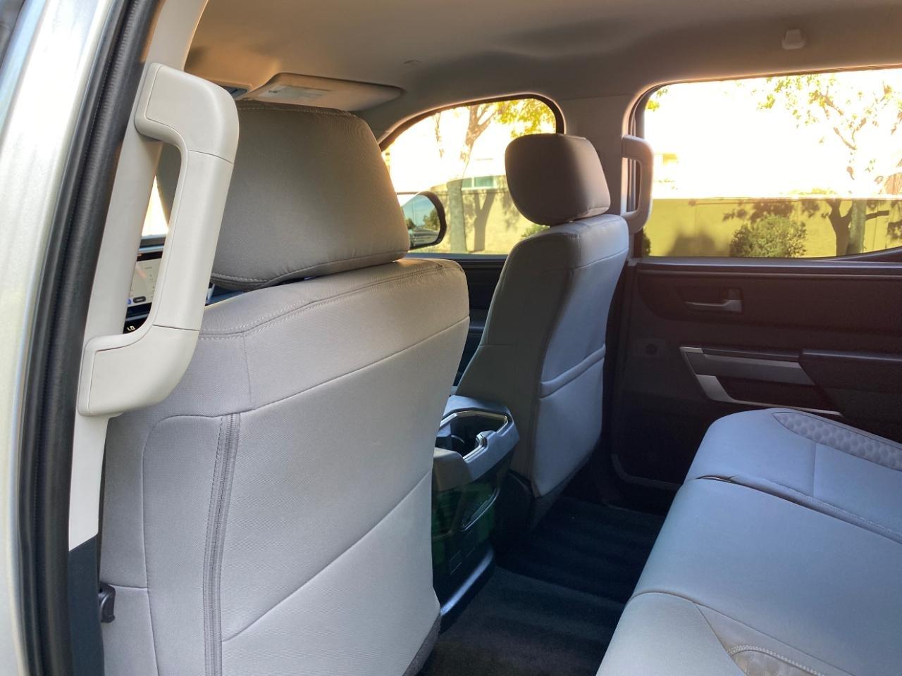 Toyota Tundra SR5 CrewMax 4WD 2022