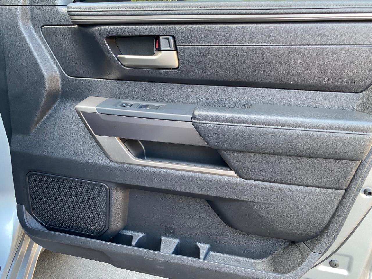 Toyota Tundra SR5 CrewMax 4WD 2022