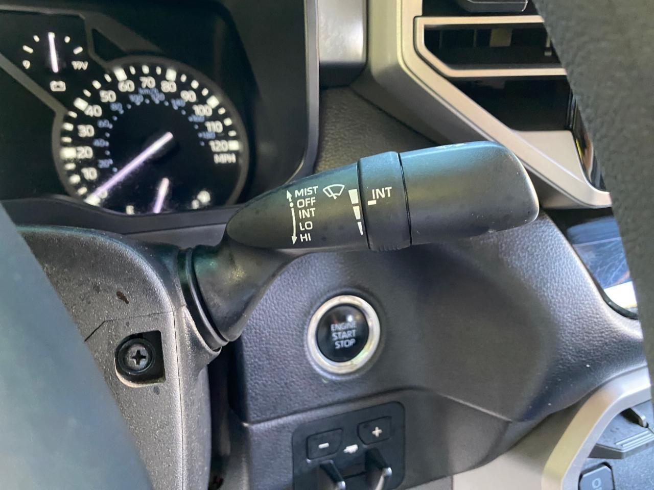 Toyota Tundra SR5 CrewMax 4WD 2022