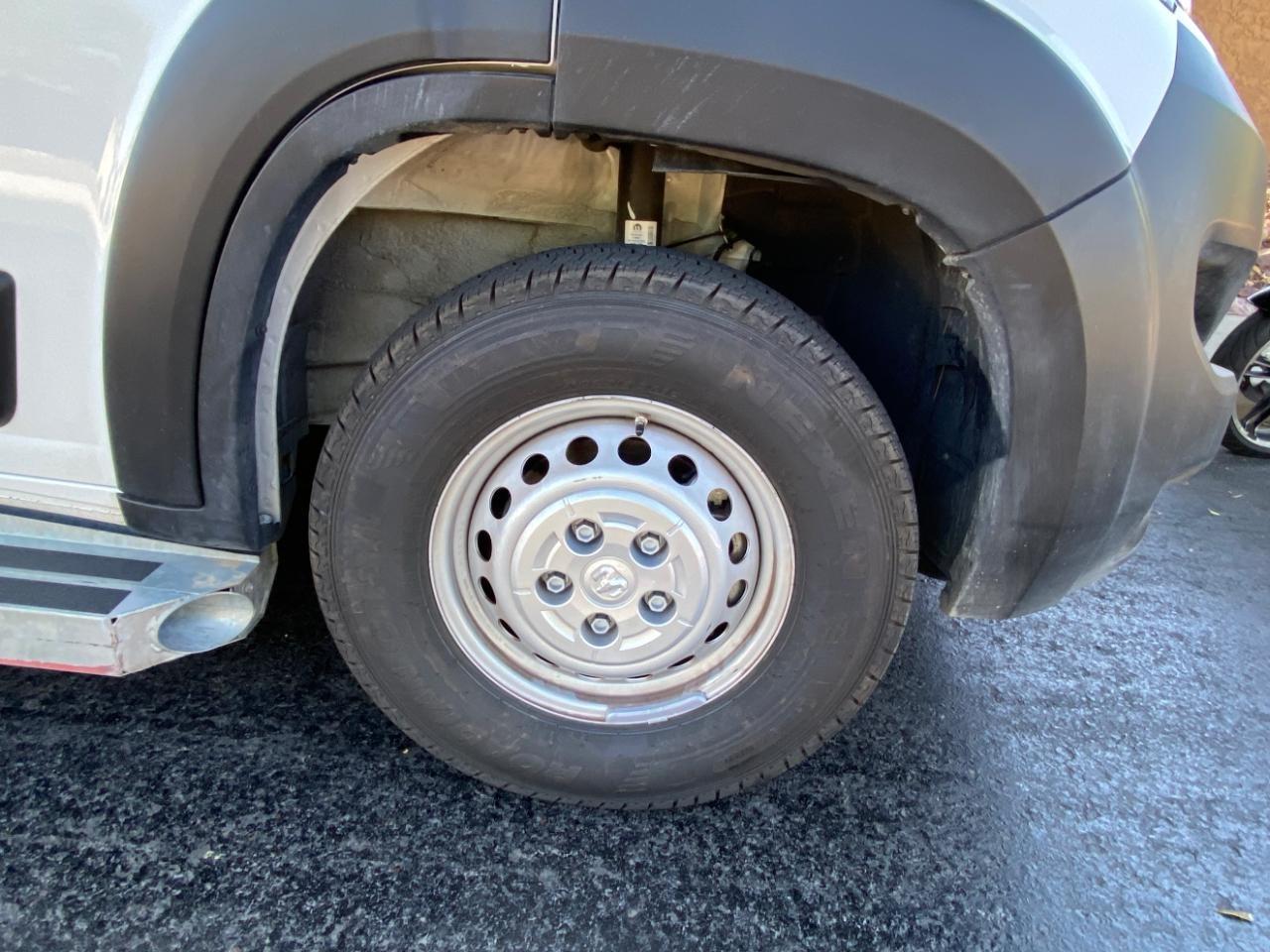 RAM Promaster 2500 Low Roof 2025