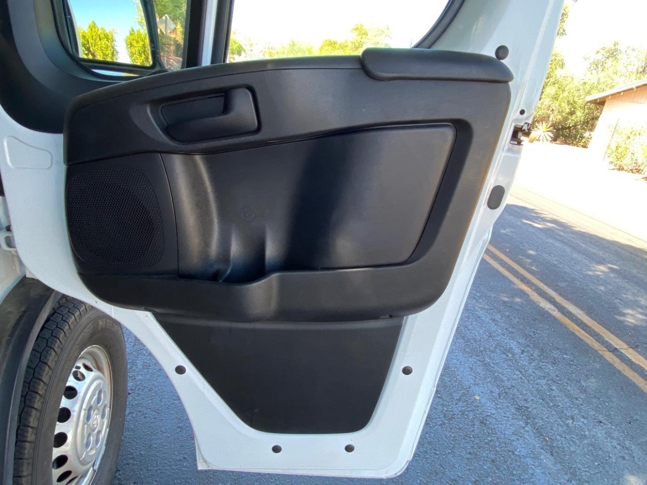 RAM Promaster 2500 Low Roof 2025